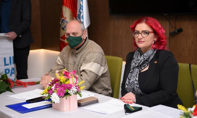 Uhapšen Nikšićanin koji je vrijeđao predsjednicu OO Liberalne partije