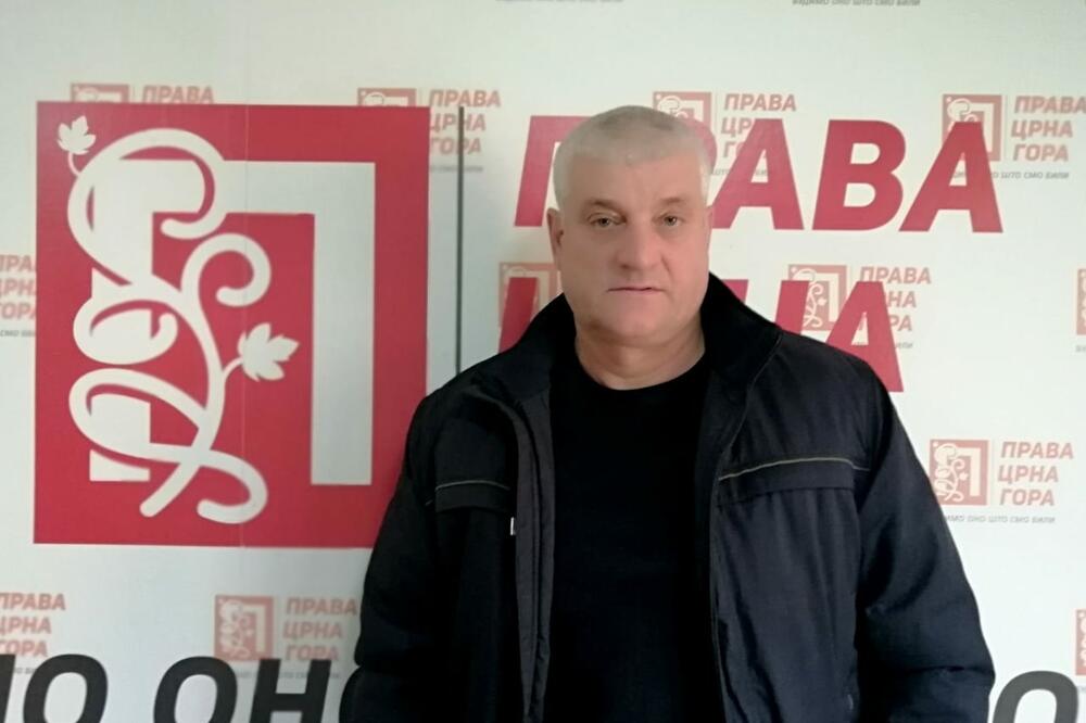 Burić dao ostavku na funkciju i napustio Pravu Crnu Goru: Nezadovoljan radom u partiji.