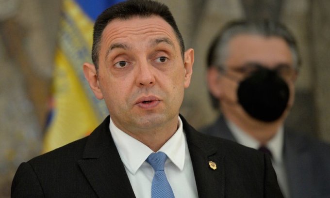 Vulin: Đukanović crta metu Vučiću, nije pao zbog njega nego zbog korupcije