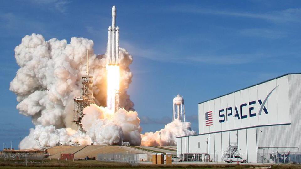 Dominacija „Spejs-Eks“: Mask kontroliše četvrtinu satelita u Zemljinoj orbiti