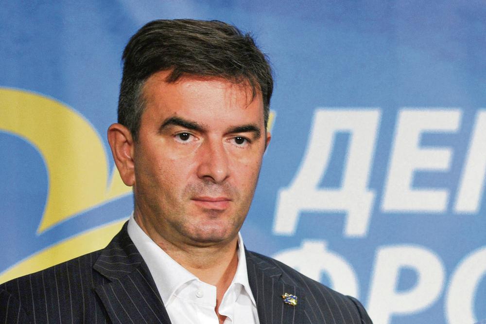 Medojević: “Da li drug ABA(LA)ZOVIĆ sprema likvidacije oponenata vlasnika Vijesti? Da li mu za to treba ANB“