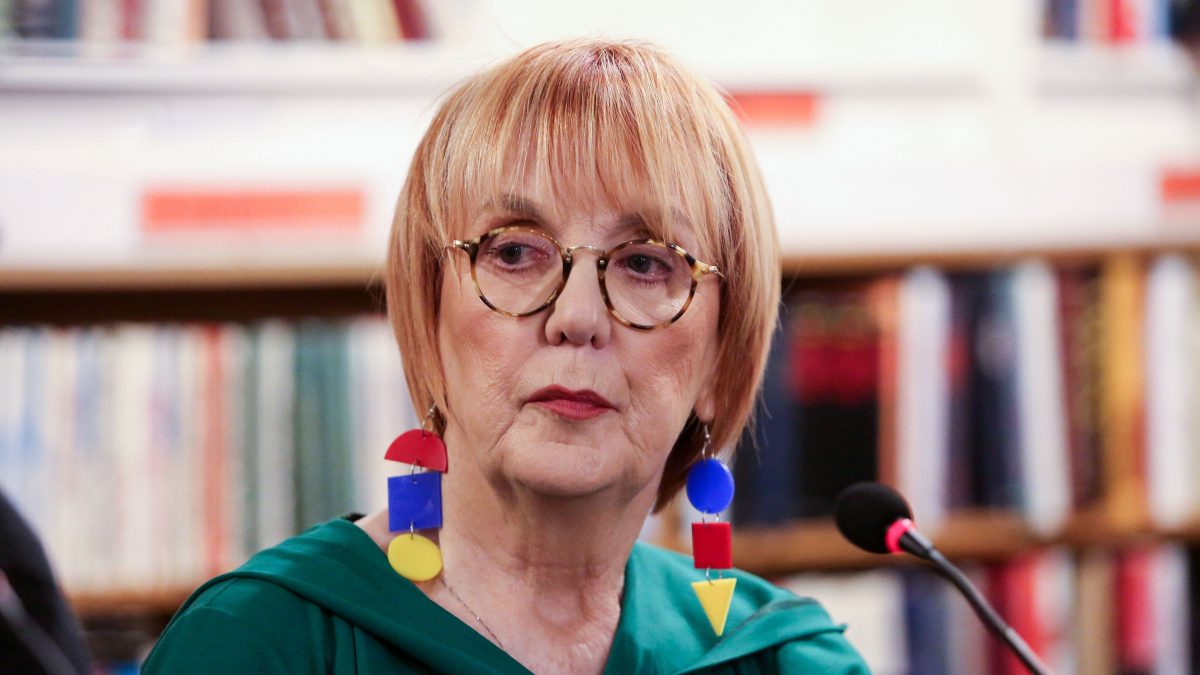 Vedrana Rudan vakcinisana u Beogradu : Za razliku od Hrvatske, Srbija „sjedi na nekoliko stolica“