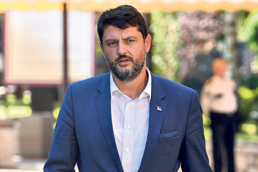 Božović: Ja sam i dalje ambasador Srbije, a Vlada Crne Gore kako hoće!