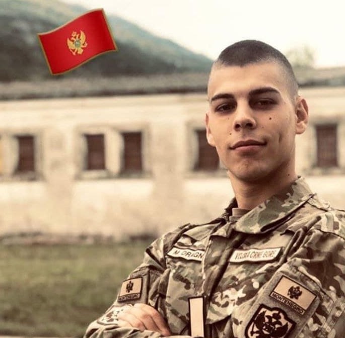 Nikšićanin Matija Dragnić vojnik Crne Gore: Vrijeđa Srbe i mitropolita Amfilohija (VIDEO)