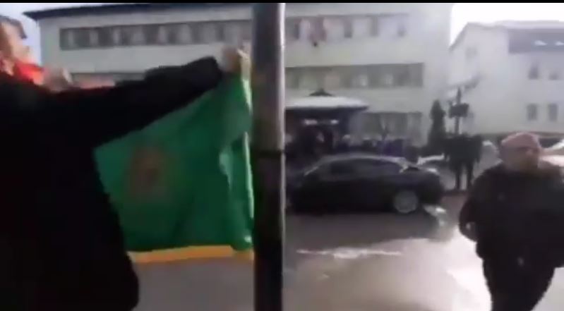 U Rožajama komite dočekale Abazovića povicima „ua“
