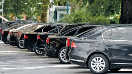 Bruka: Bivši direktor Policijske akademije kupio osam „škoda“, pa sada moraju da ih vrate!