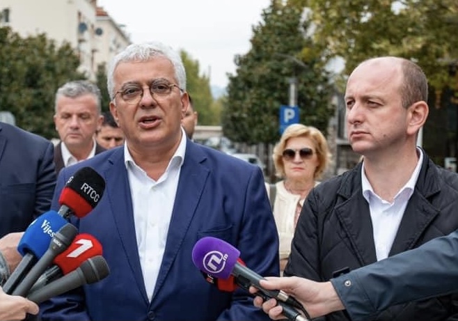BORBA saznaje: Liderima DF-a Andriji Mandiću i Milanu Kneževiću ukinuta presuda za „državni udar“!