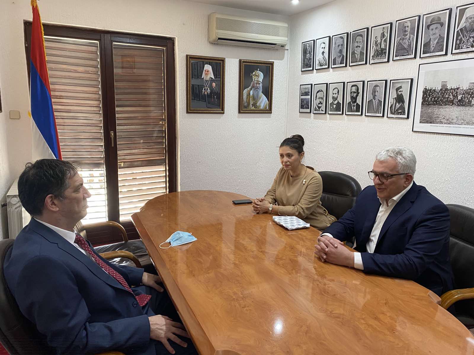 Mandić sa ambasadorom Izraela: Nastavak loših odnosa sa Srbijom je udar na ekonomiju Crne Gore
