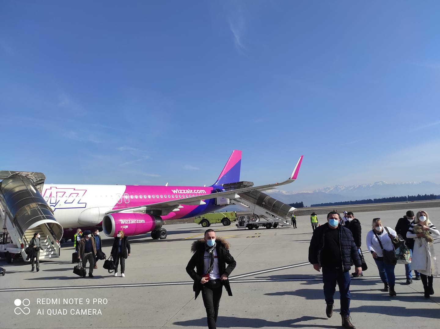Putnici koji putuju Wizz Air-om moraju imati negativan PCR test na engleskom, njemačkom ili francuskom jeziku