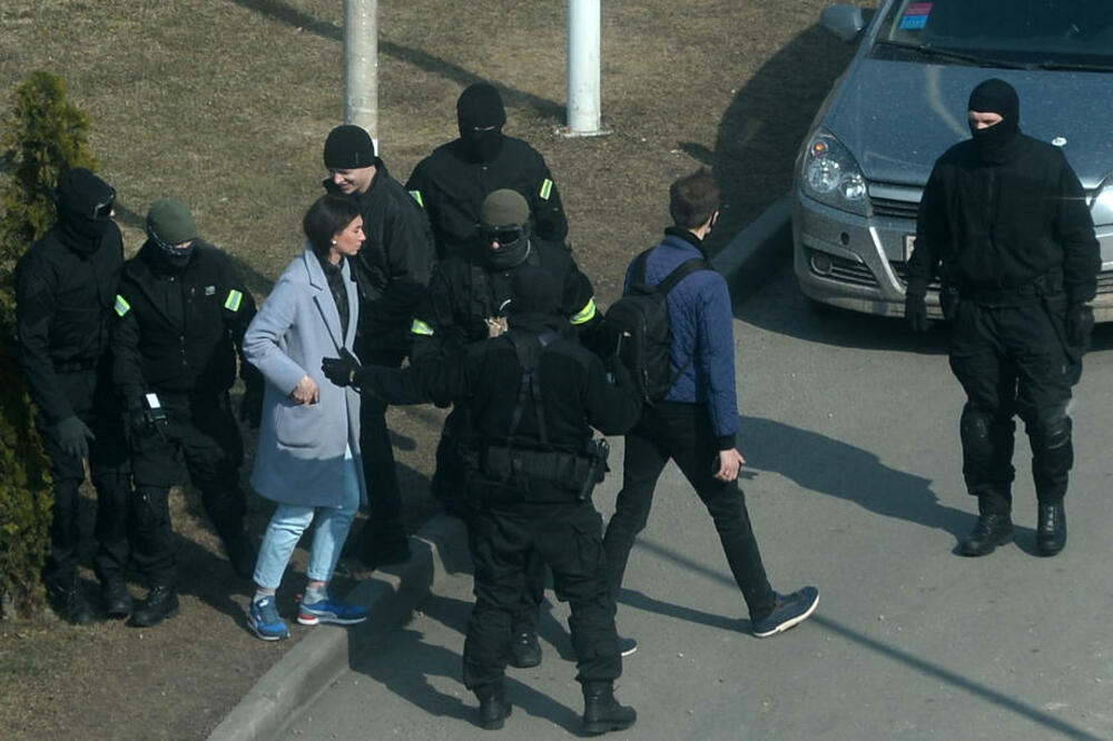 Uhapšeno više 100 demonstranata u Minsku