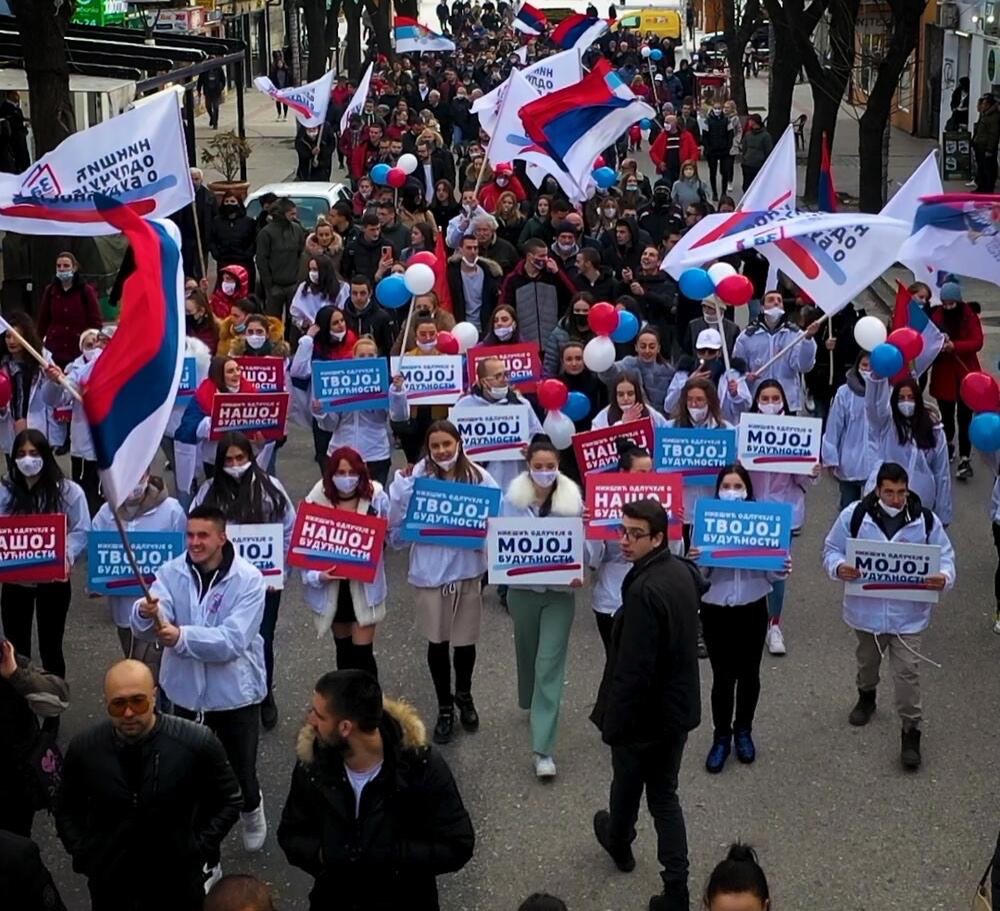 Nikšićani ne posustaju: 78 % birača glasalo do 17 časova, DPS-u odzvonjava!