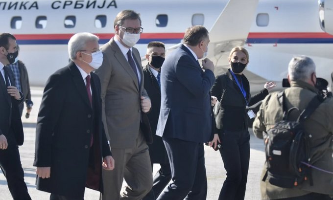 Vučić stigao u Sarajevo:“Biću srećan da ove vakcine mogu da koriste i Bošnjaci i Srbi i Hrvati, bez ikakve razlike“