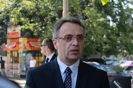 Danilović Vladi: Ko ne smije ili ne umije ovo da riješi neka ide sam