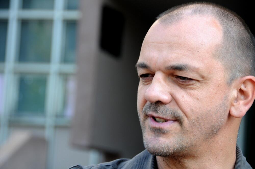 Vlada nastavlja sa uhljebljavanjem novinara Vijesti: Mihailo Jovović predložen za predsjednika Komisije za istrage napada na novinare