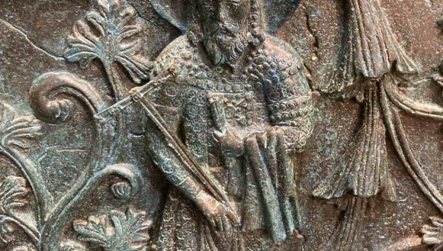 Otkinuti dio krsta sjutra će biti vraćen na spomeniku Stefanu Nemanji