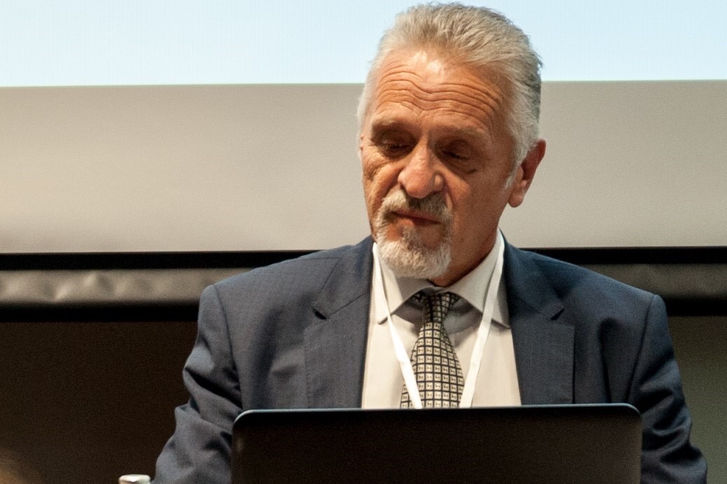 Direktor Centra za stručno obrazovanje 15 godina na funkciji: Ko štiti Duška Rajkovića?