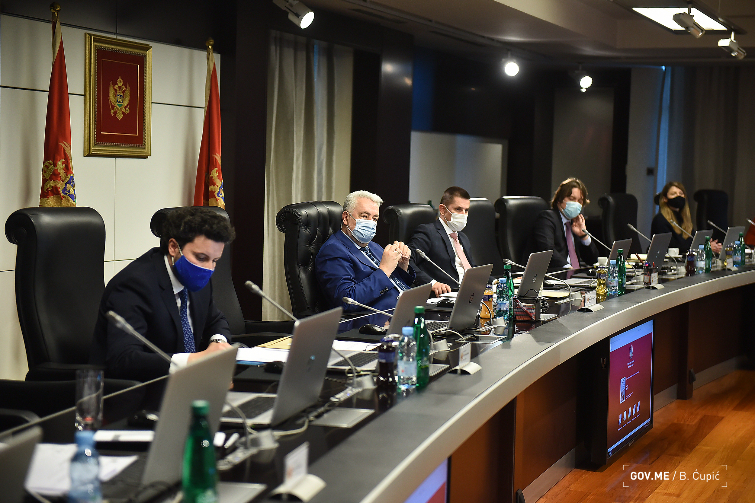 Da je Vlada odlučno krenula protiv tajkuna i DPS-a, komite se sada ne bi poigravale sa narodnom voljom