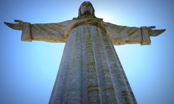 Izgrađena je najveća svetska Isusova statua (VIDEO)