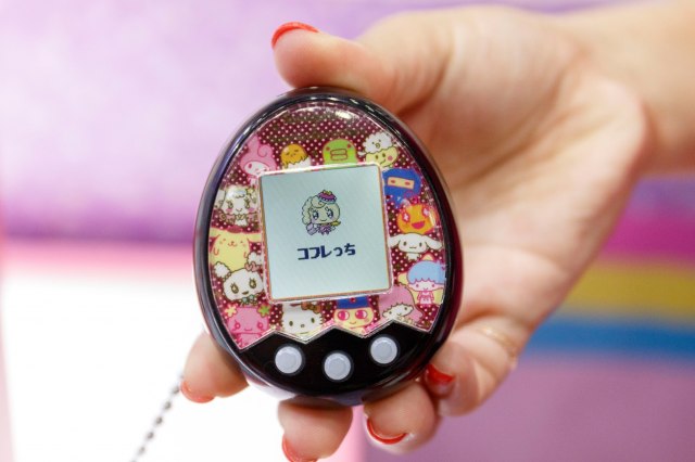 Tamagotchi se vratio, ali ovog puta ikona iz 90-ih dolazi sa kamerom