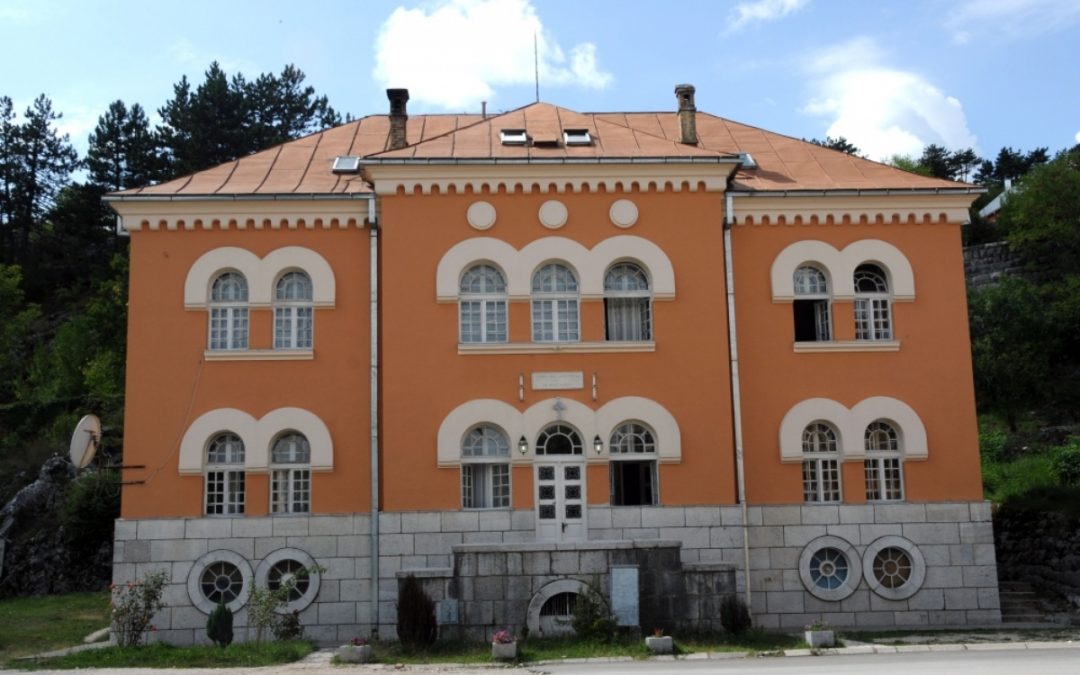 UP: Zaštitićemo učenike i imovinu internata Bogoslovije