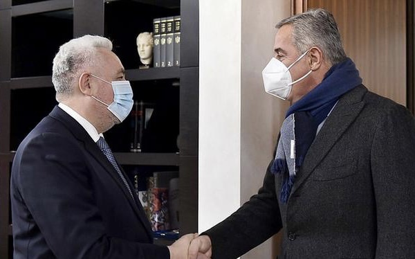 Na sastanku sa liderima većine: Zdravko Krivokapić priznao da se danas sreo sa Milom Đukanovićem!