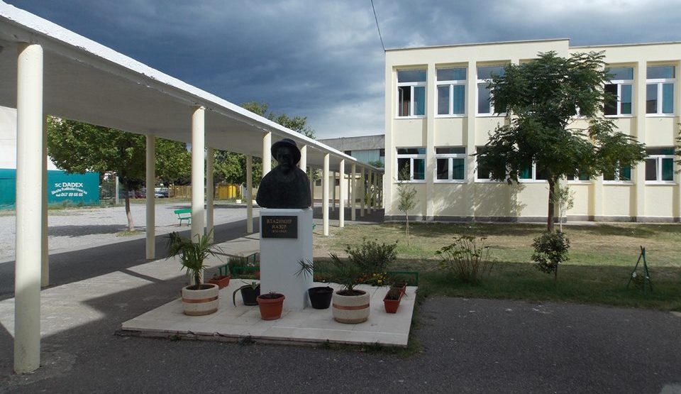 Škola Vladimir Nazor zatvorena, popustili zidovi