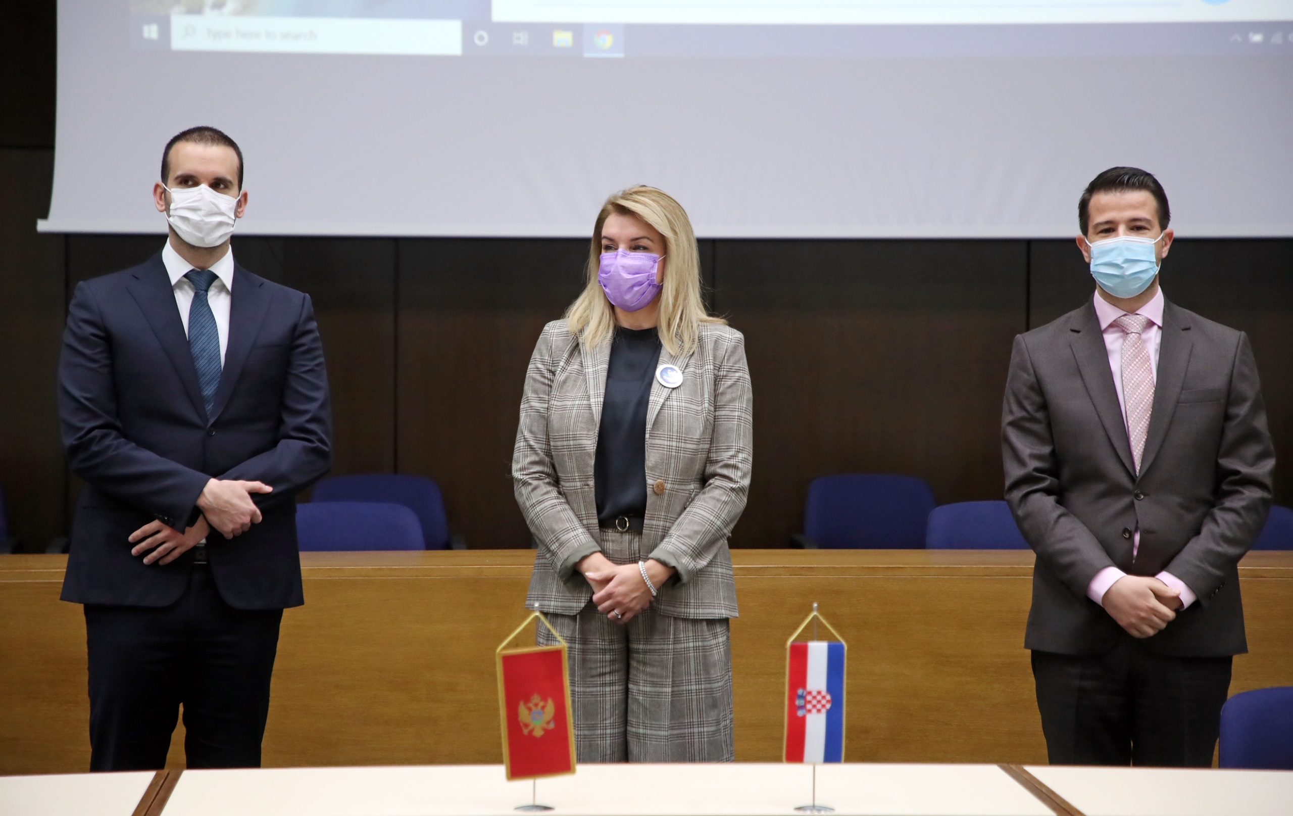 Milatović: Poboljšati saobraćaj između Kotora i Dubrovnika, turistički radnici prioritetna grupa za vakcinaciju