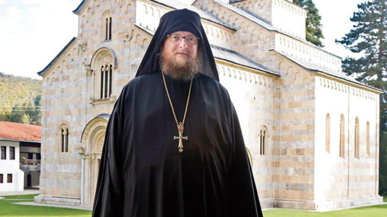Priština traži istragu protiv igumana Save Janjića zbog ratnog zločina?!