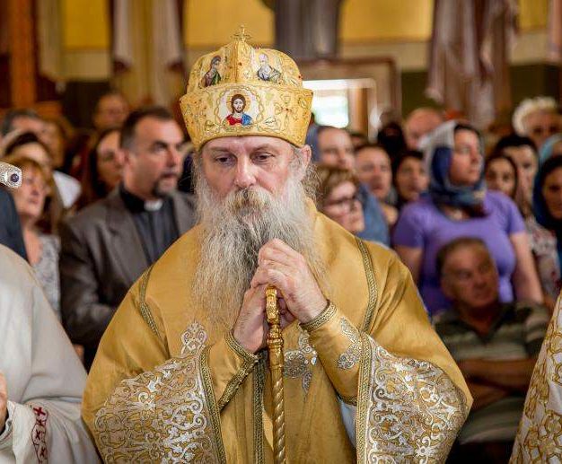 Vladika Jovan se vakcinisao, antivakcinerima poručio: Neka odu u bolnice i vide