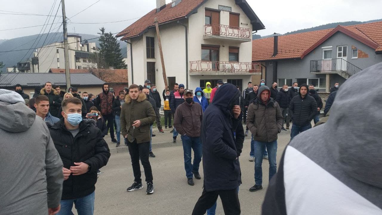 Pljevljaci protestuju zbog novog načelnika, najavili masovna okupljanja ukoliko Brđanin ne povuče odluku