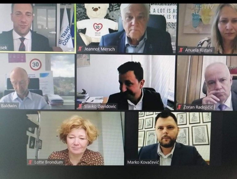 Kovačević: Ograničiti brzinu kod škola i u gusto naseljenim mjestima na 30 kilometara na sat