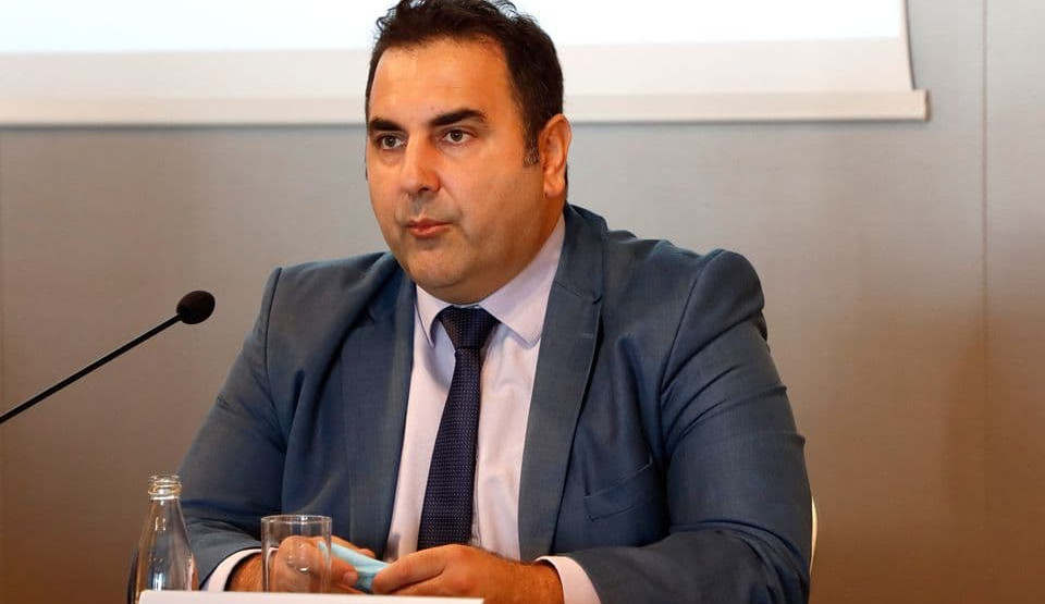 Radulović: Zabrinjavajuće je što su uredbe kojima se dobijaju stanovi i krediti i dalje na snazi!
