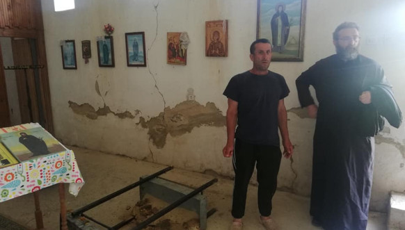 Oskrnavljena crkva Svete Petke u Kosovskoj Kamenici, odnijeti putir, diskos i nafornik