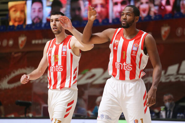 Zvezda u posljednjoj četvrtini srušila Igokeu i zakazala veliko finale protiv Budućnosti