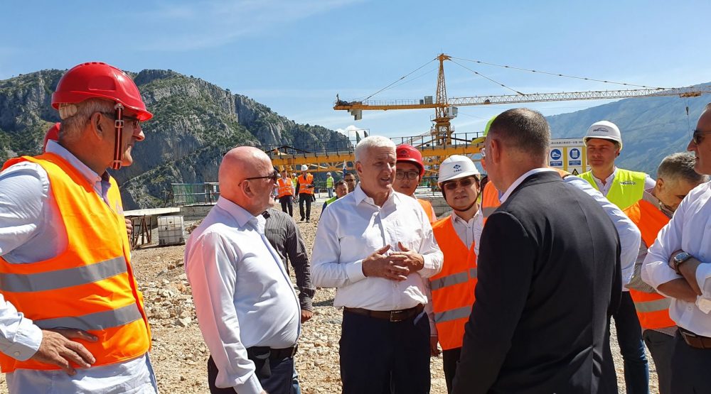 Vlada Duška Markovića nezakonito dala MA 12,7 miliona evra