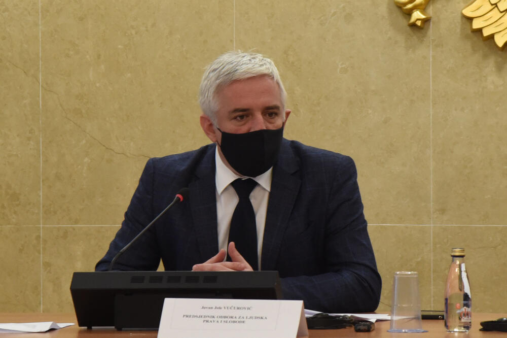 Vučurović: Prethodna godina bila rekordna u kršenju ljudskih prava, u to bili uključeni sudstvo, tužilaštvo, policija…