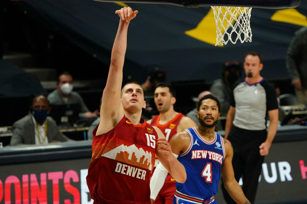 Jokić u MVP ritmu: U prvoj četvrtini ubacio više poena od Njujorka, Denver pobijedio