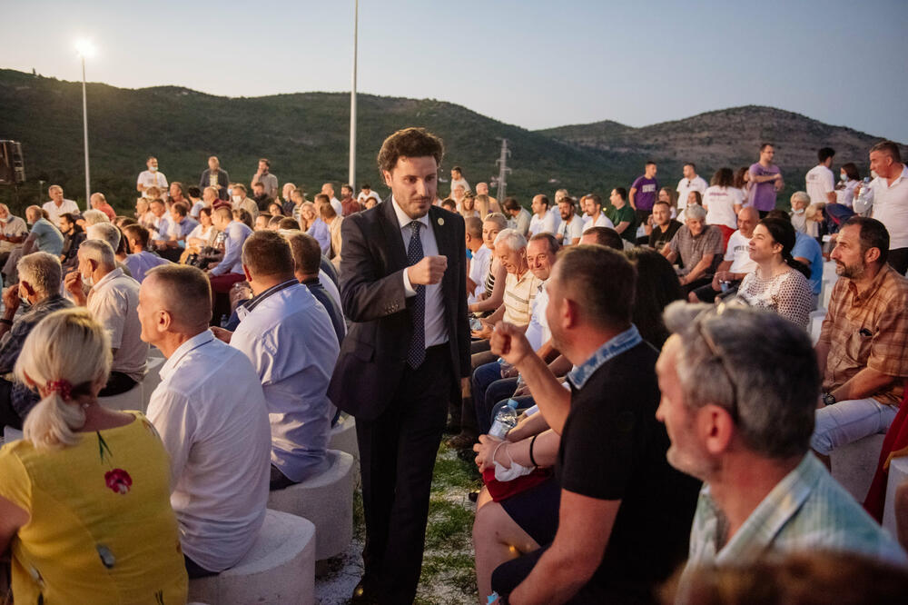 URA: Dječji dodaci i besplatni udžbenici velika pobjeda jedne od naših socijalnih politika
