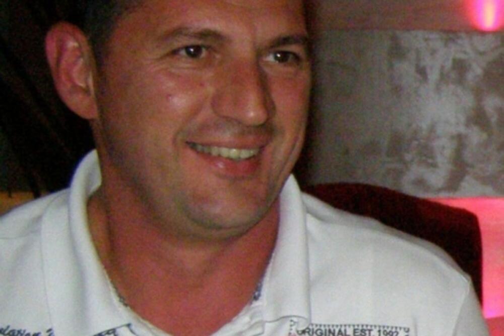 Nestao bivši šef ulcinjske policije Rudolf Elezović