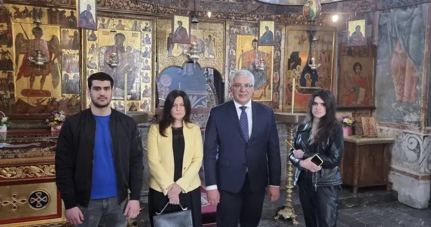 Mandić sa porodicom Vaskrs dočekao u zadužbini Nemanjića