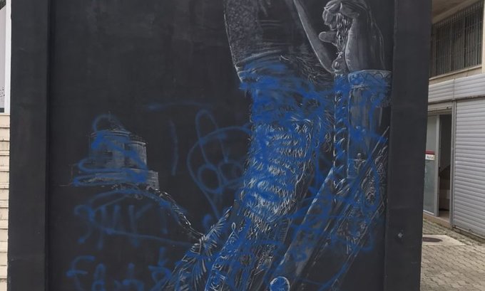 Sramno: Uništen mural mitropolita Amfilohija u Baru