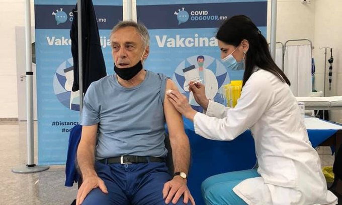 Vakcinisao se i lider Demosa: Poštuje se medicina, dakle glas nauke