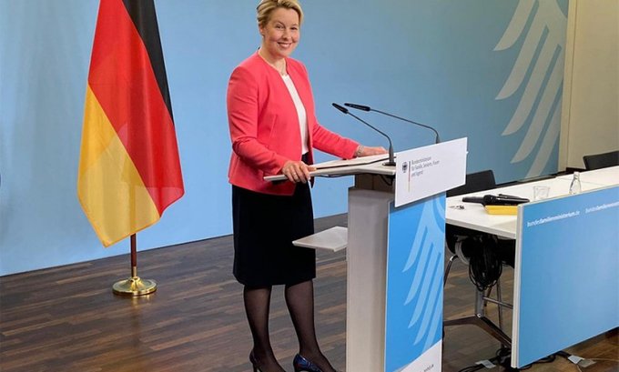 Njemačka ministarka ponudila ostavku zbog plagirane disertacije