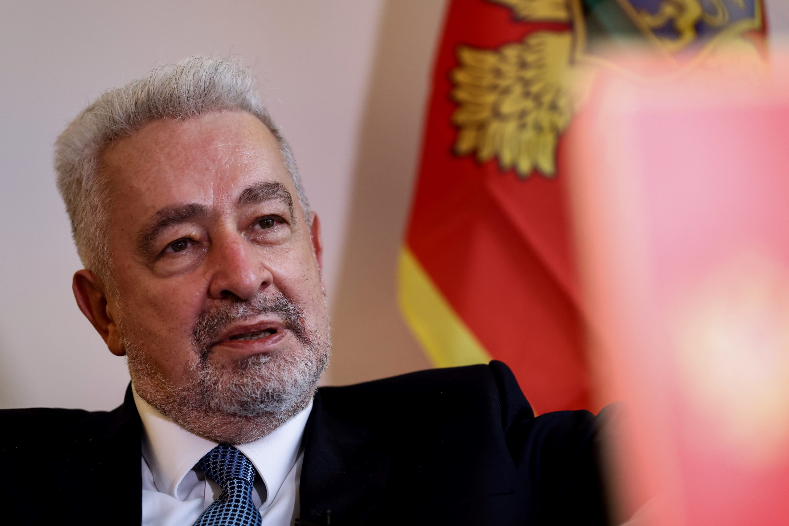 Krivokapić bježi od Beograda, a Twiter mu vode Đilasovci!