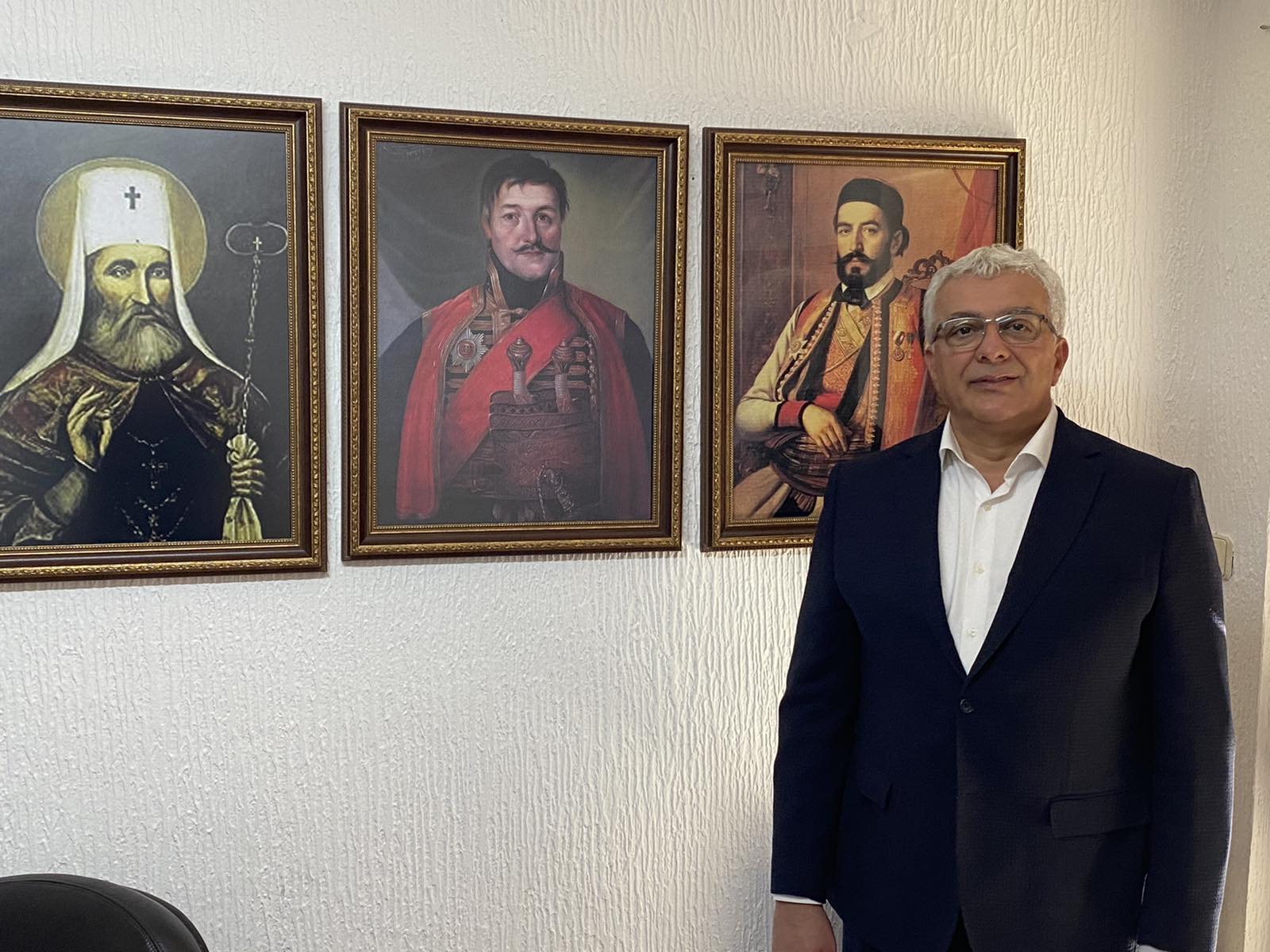 Mandić: Krivokapić je slagao da sam ja uslovljavao SPC za izbor mitropolita, on sam ruši Vladu, ali konačno znamo s kim imamo posla!