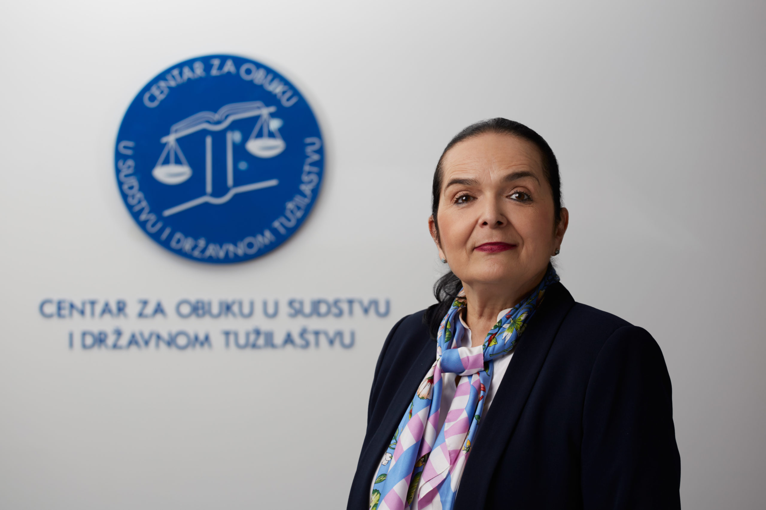 Iako je imala dva stana, poslovni prostor i zemljište: Tužiteljka Sonja Bošković dobila kredit od 30.000, vraća samo petinu u ratama po 30 evra!
