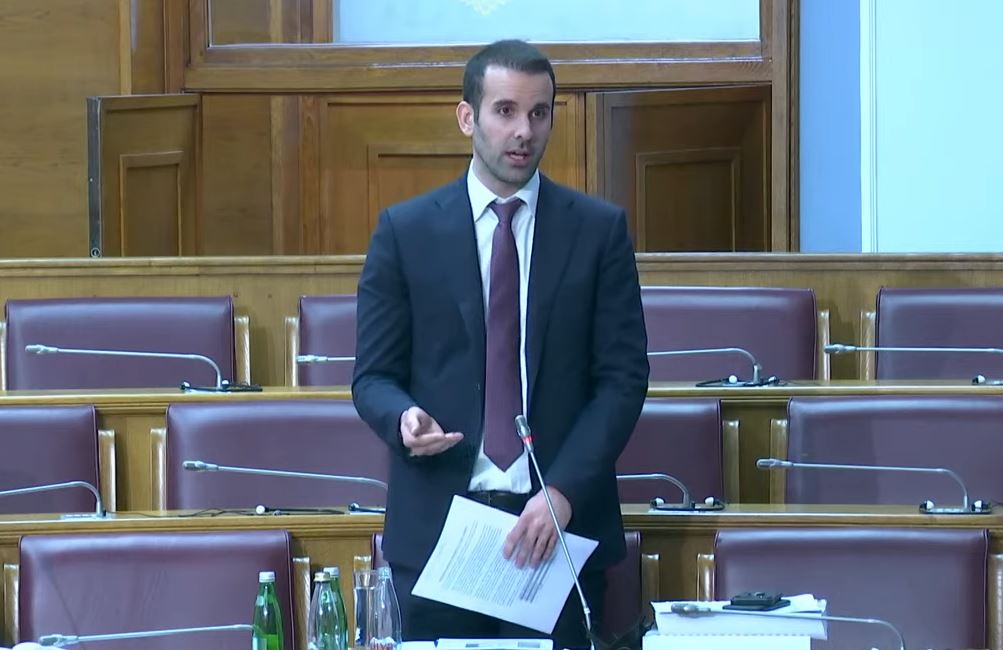 Spajić: Kome se ne sviđa, nek obori Vladu!