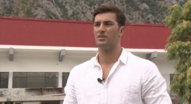 Sraman čin: Odbornik DPS-a Danilo Adžić predvodio rulju koja je skrnavila crkvu Svetog Nikole u Kotoru i vrijeđala suprugu sveštenika