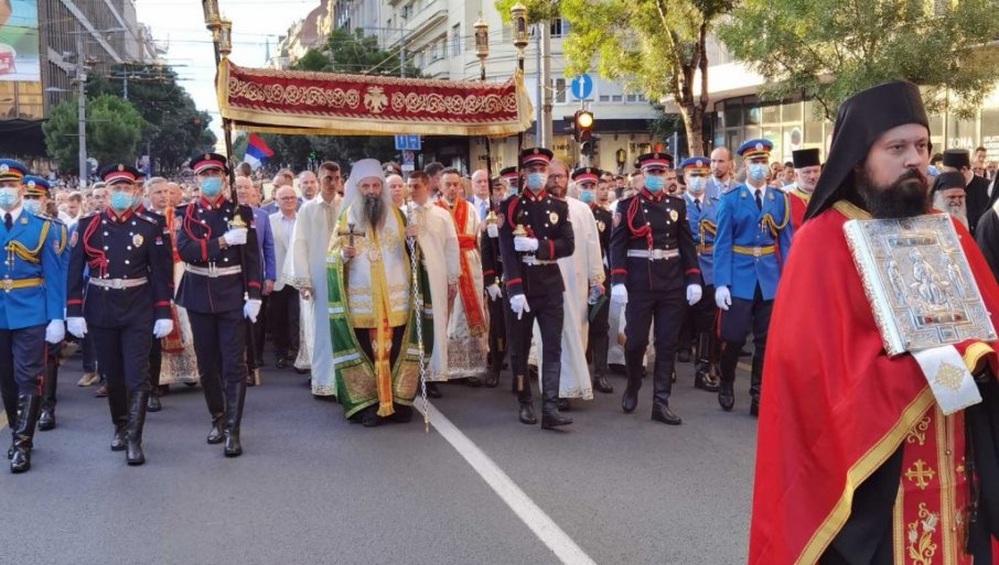 Spasovdanska litija u Beogradu: Na čelu patrijarh Porfirije, okupilo se više hiljada ljudi