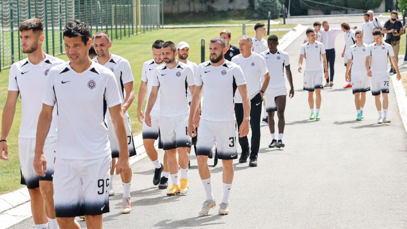 Partizan krenuo na pripreme sa 29 igrača, bez Sejdube Sume